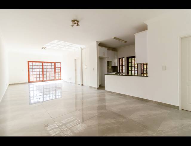 2 BEDROOM APARTMENT RENTED IN RIVONIA